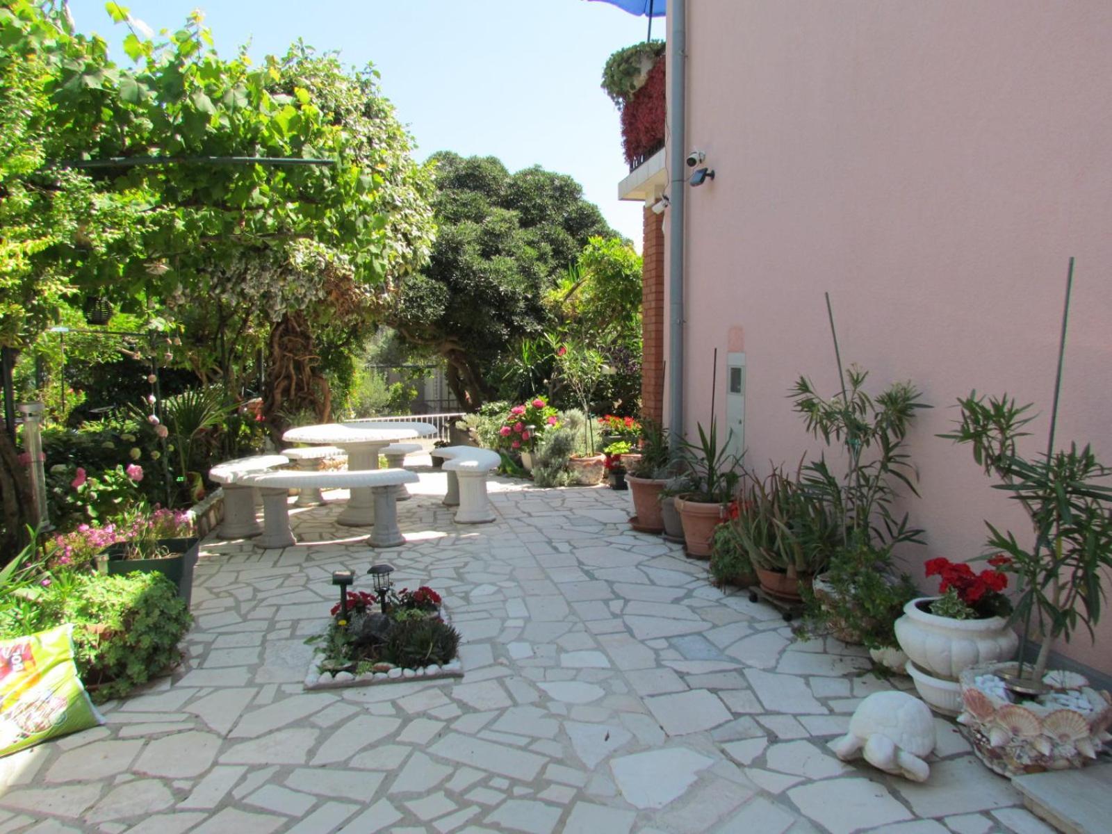 Apartments Bura & Jugo, Cres, Without Stress ภายนอก รูปภาพ
