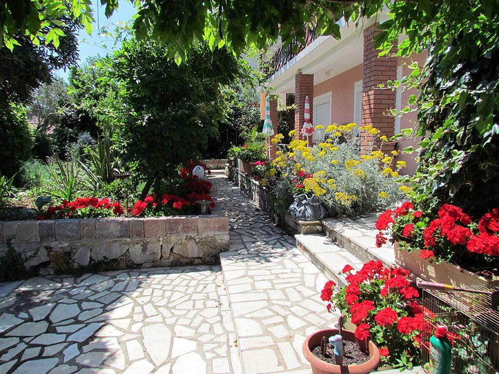 Apartments Bura & Jugo, Cres, Without Stress ภายนอก รูปภาพ